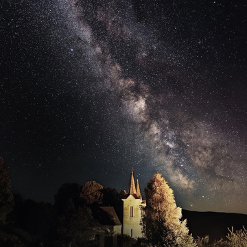 Fotografování noční krajiny a Perseidů na Šumavě