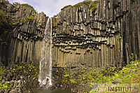 Vodopád Svartifoss