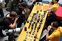 Fotoaparáty a příslušenství Canon k vyzkoušení - od kompaktů po L-ková skla.
